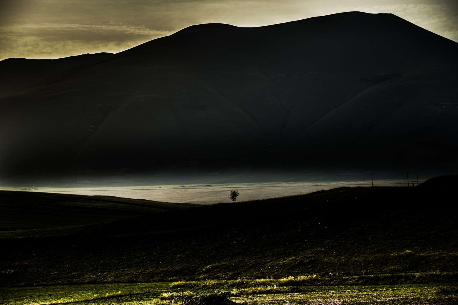 SUBARU OUTBACK, SET CASTELLUCCIO DI NORCIA ©lucaromanopix